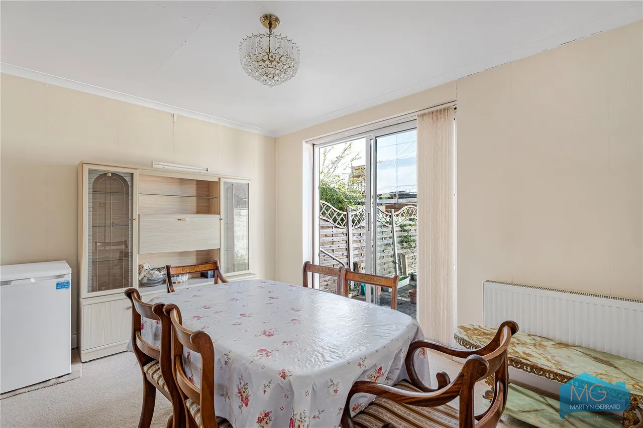 Devonshire Road, London, NW7, photo 8