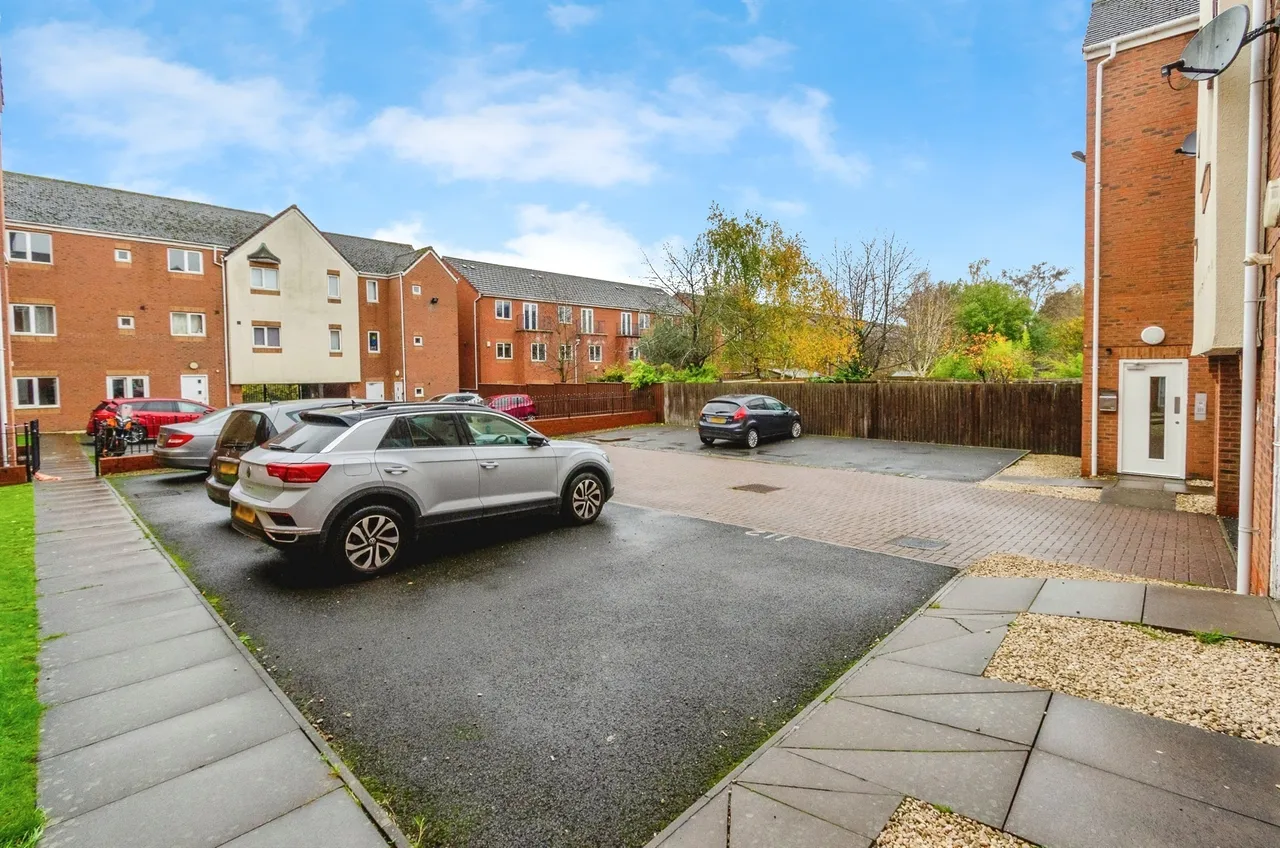 Essington Way, Wolverhampton, WV1, photo 14