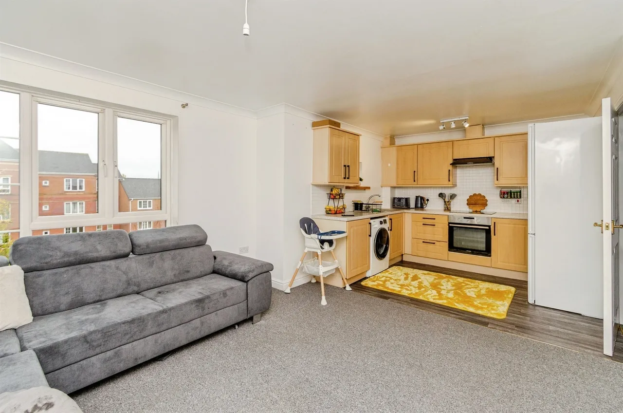 Essington Way, Wolverhampton, WV1, photo 5