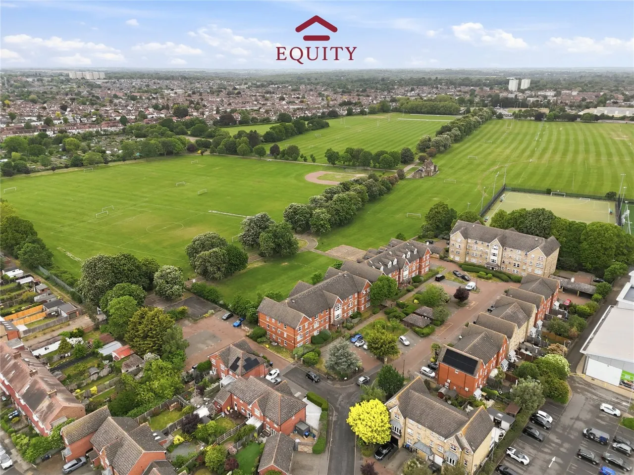 Cobham Close, Enfield, EN1, photo 10