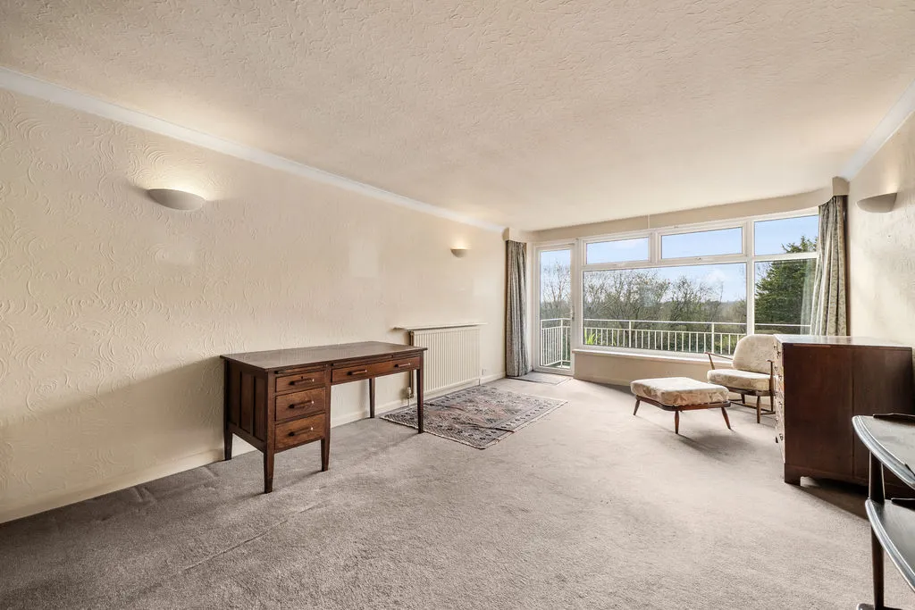Oatlands Drive, Weybridge KT13 9JH, photo 4