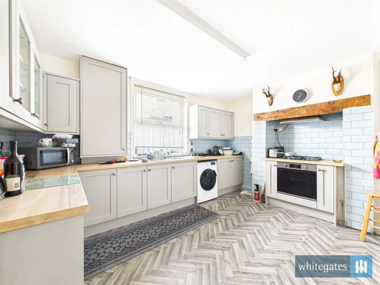Bradford Road, East Bierley, BD4, photo 2