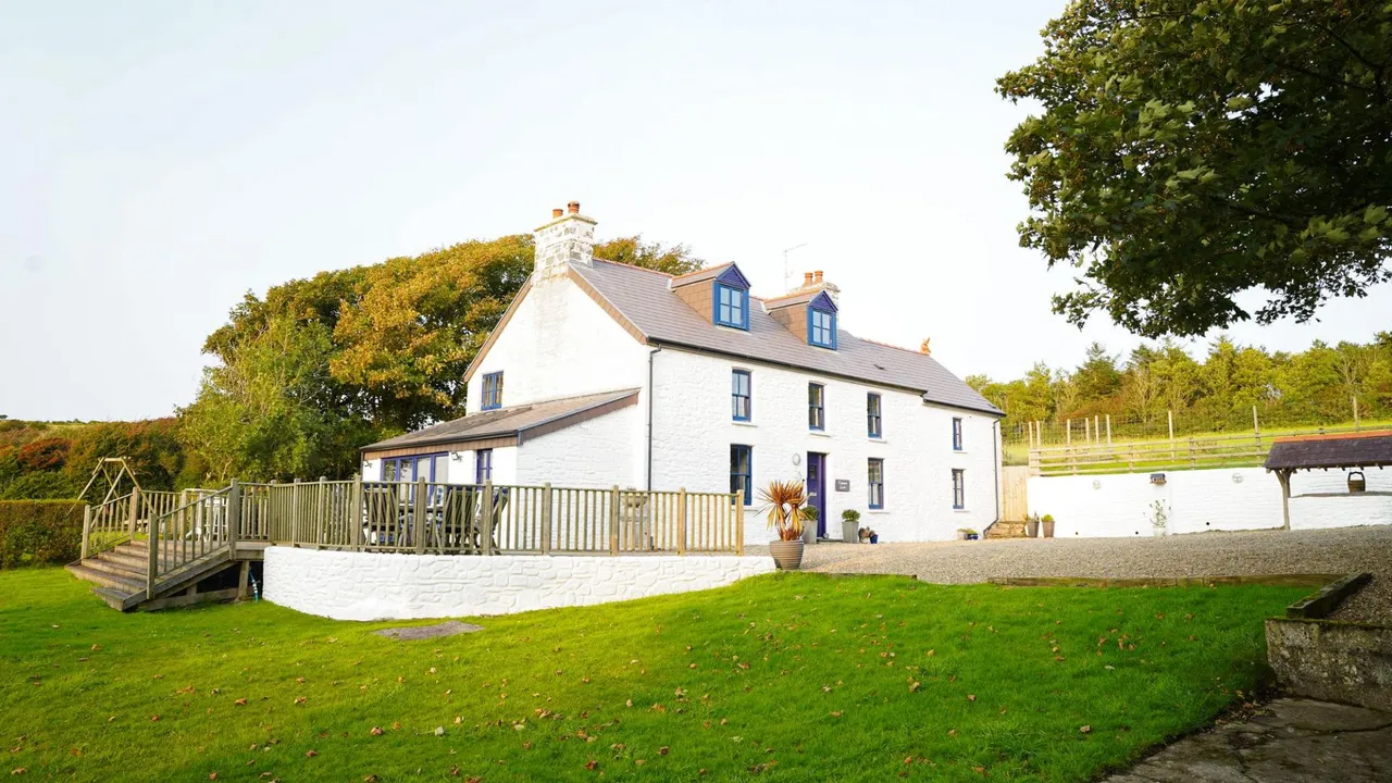 Erwan Fach, Llangrannog, SA44, photo 53