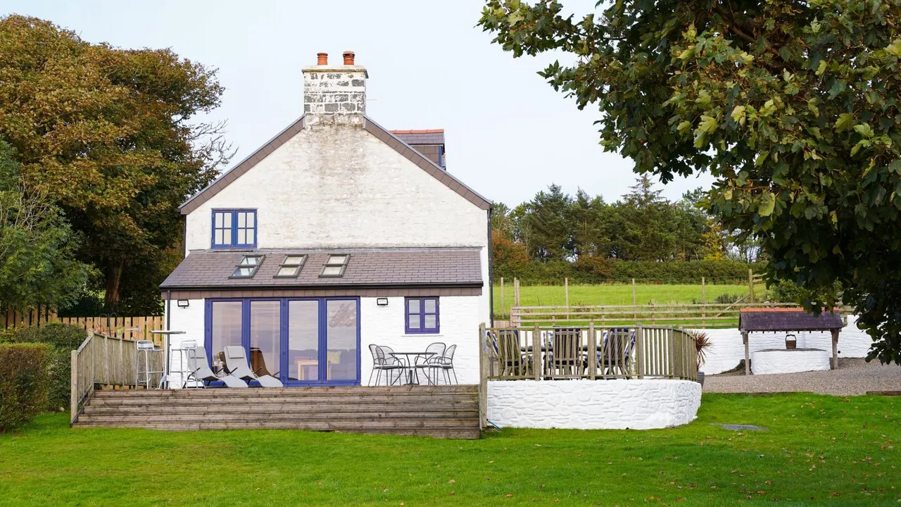 Erwan Fach, Llangrannog, SA44, photo 50