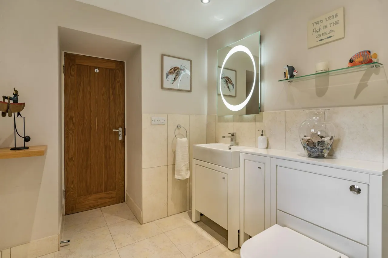 Erwan Fach, Llangrannog, SA44, photo 22