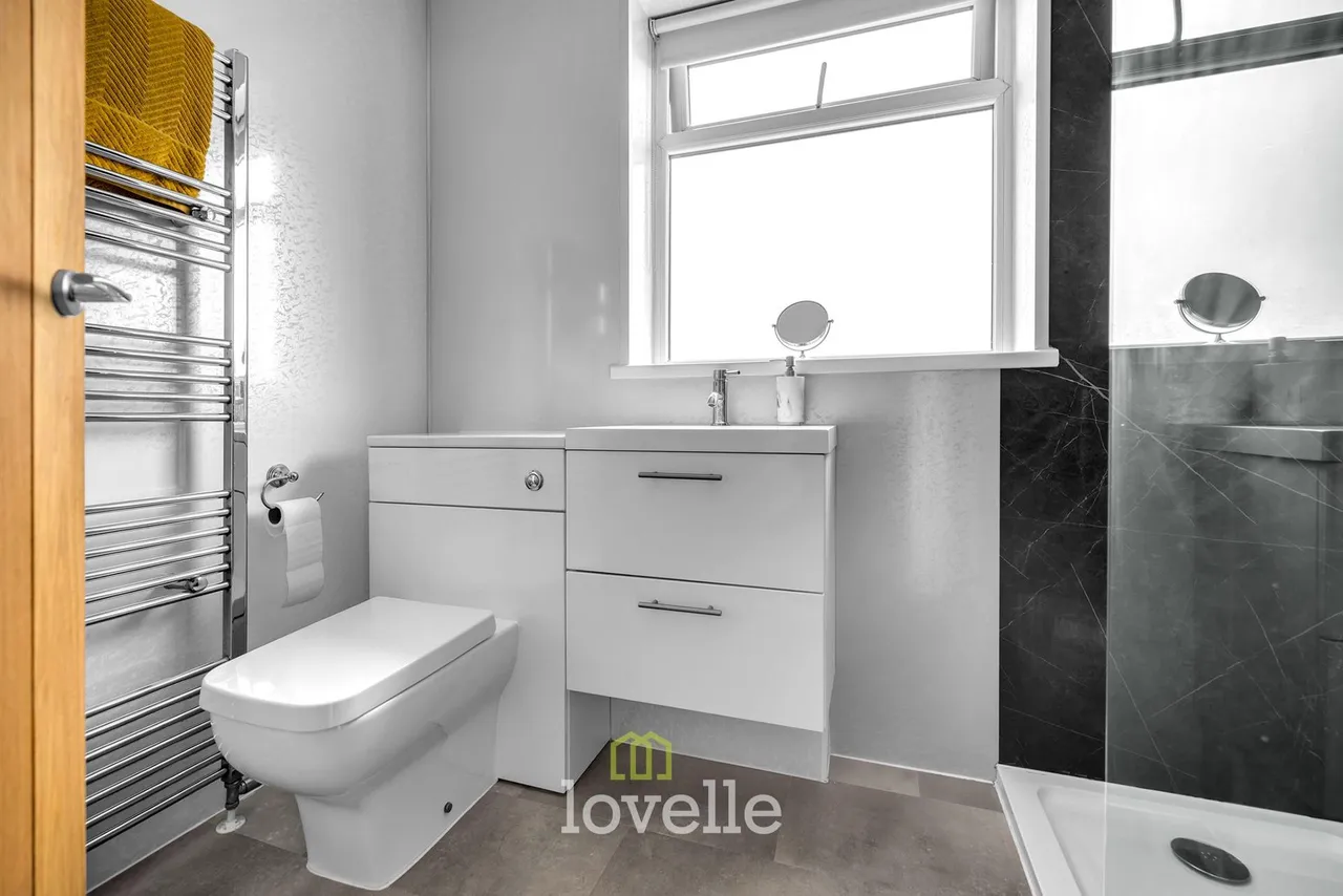 Charles Avenue, New Waltham, DN36, photo 30