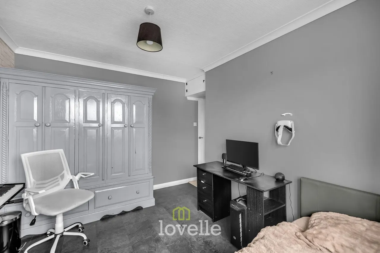 Charles Avenue, New Waltham, DN36, photo 23