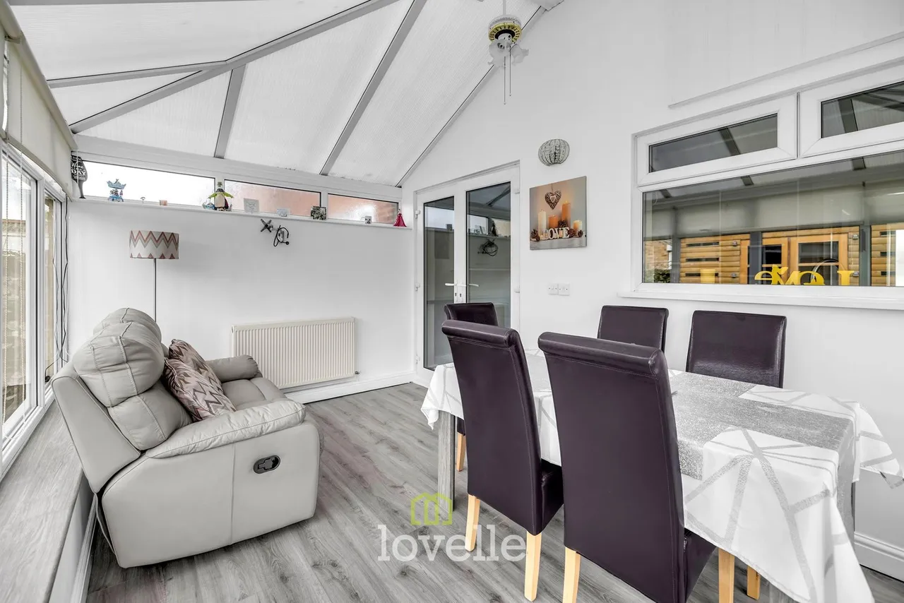 Charles Avenue, New Waltham, DN36, photo 13