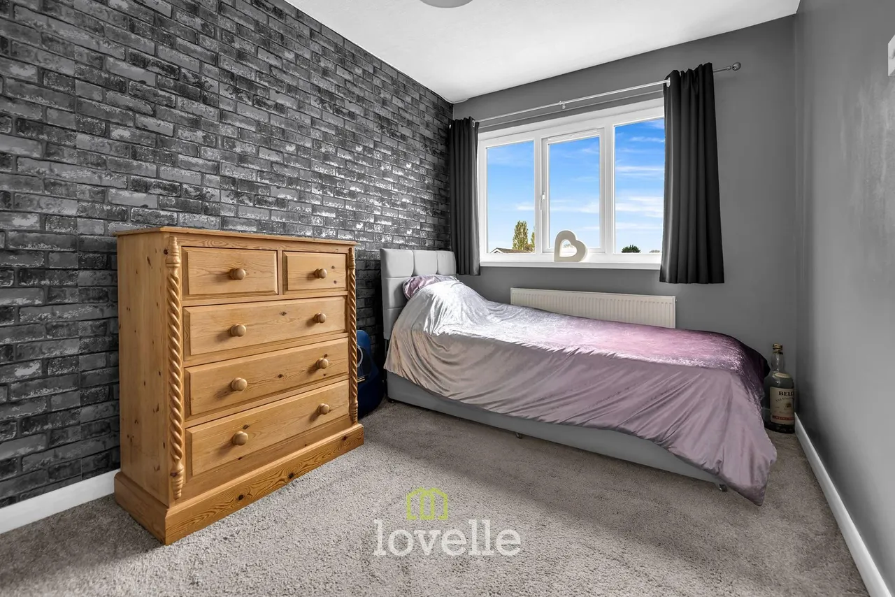 Charles Avenue, New Waltham, DN36, photo 25