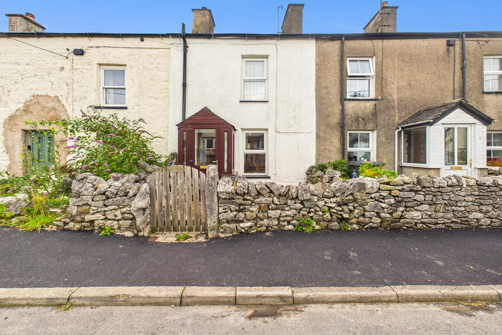 2 bed house for sale, North Road, Holme, LA6