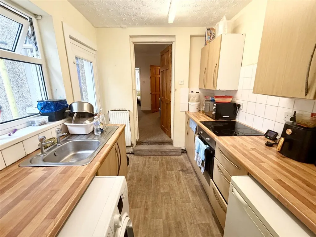 Clifton Street, Swindon, photo 6