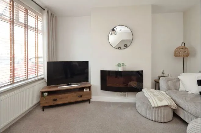 Meadowbank Road, Hull, HU3, photo 4