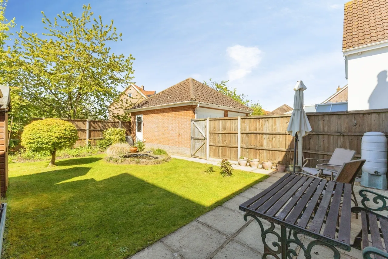 Whitebeam Crescent, Watton, Norfolk, IP25, photo 23