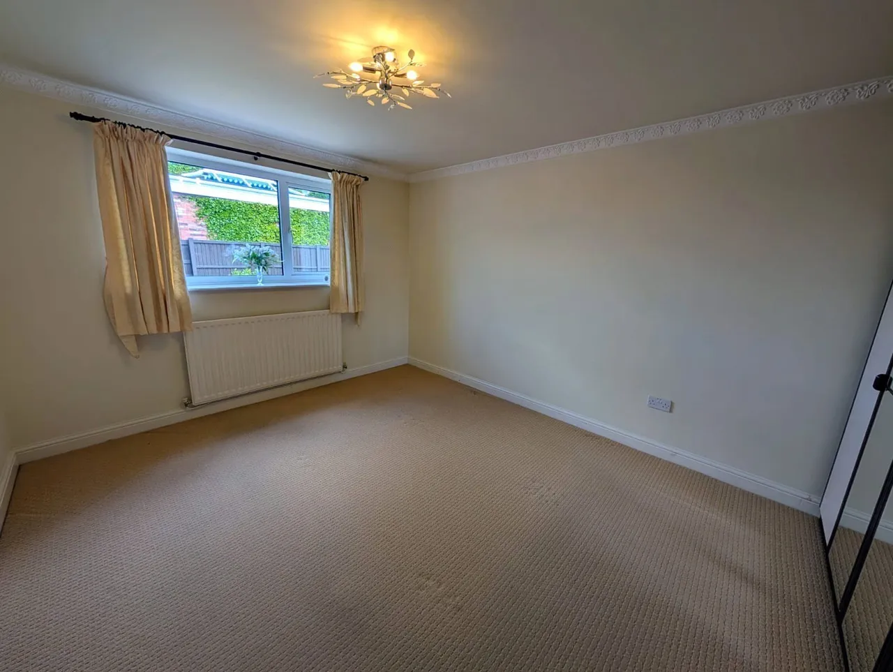 Homestead Court, Stafford, Staffordshire, ST16, photo 10