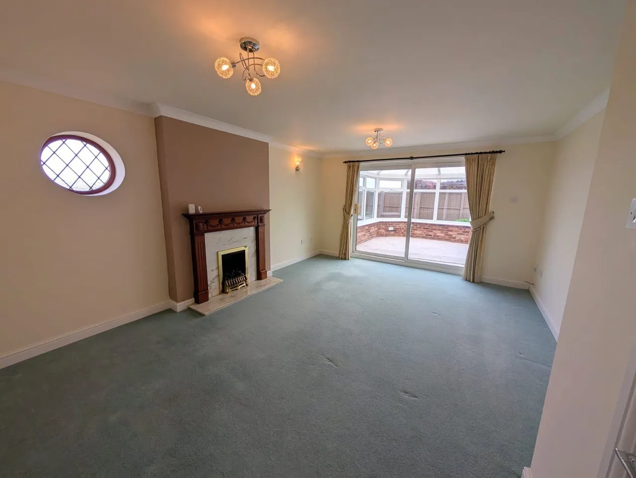 Homestead Court, Stafford, Staffordshire, ST16, photo 7