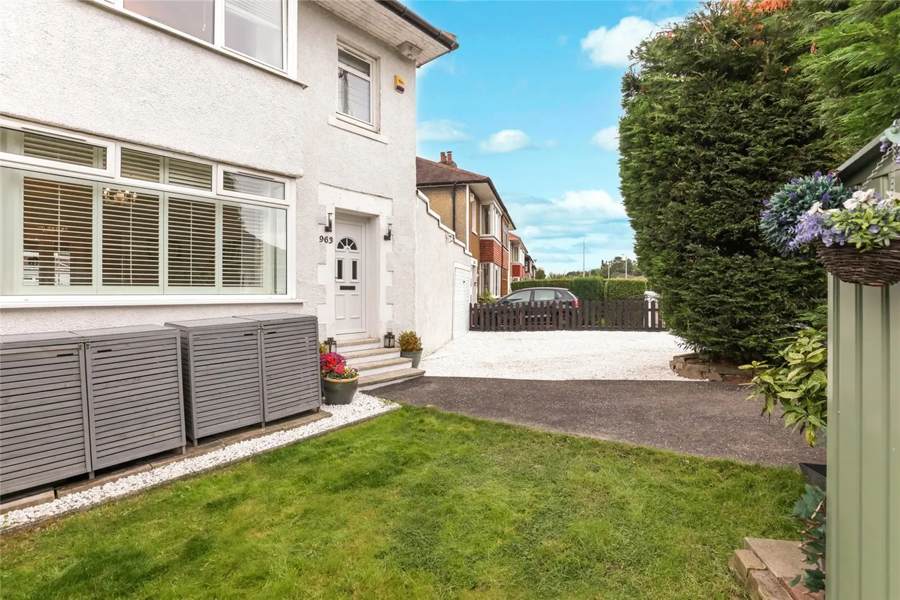 3 bed house for sale, Crookston Road, Glasgow, G53