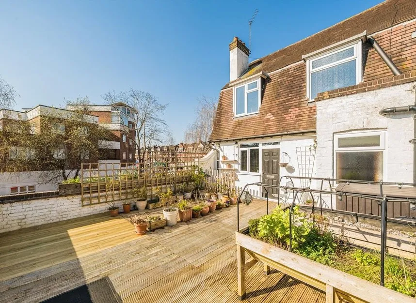 2 bed flat for sale — Heath Road, Twickenham, TW1