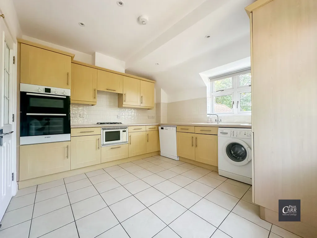 Thornhill Road, Streetly, B74, photo 8