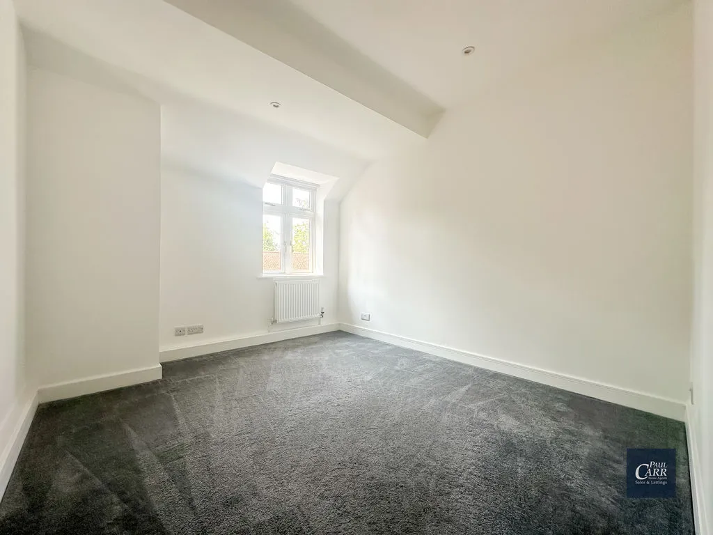 Thornhill Road, Streetly, B74, photo 16