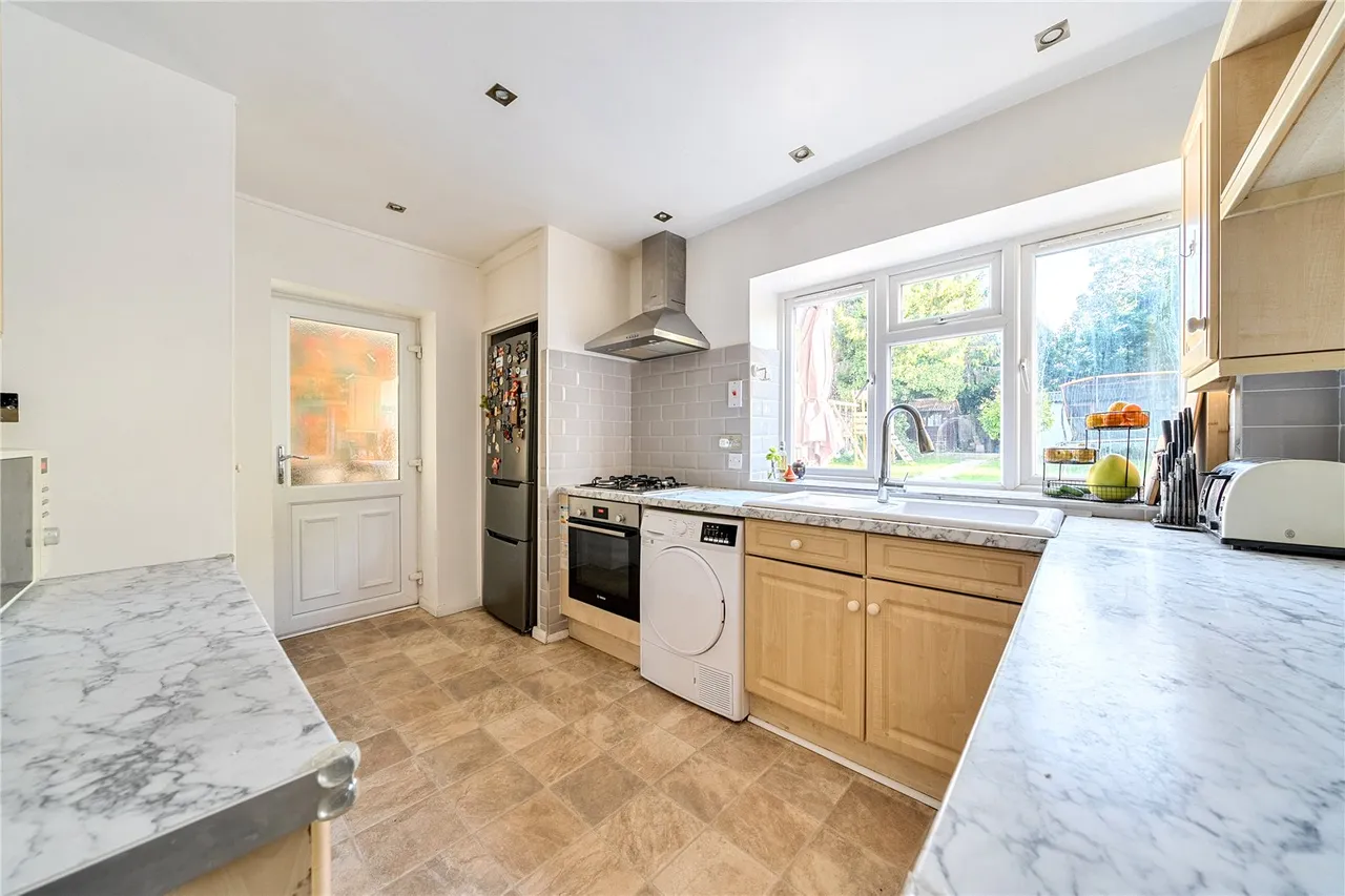 Bullfinch Close, Sevenoaks, Kent, TN13 2BB, photo 5