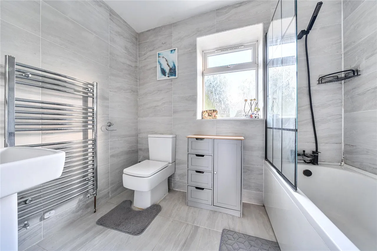 Bullfinch Close, Sevenoaks, Kent, TN13 2BB, photo 9