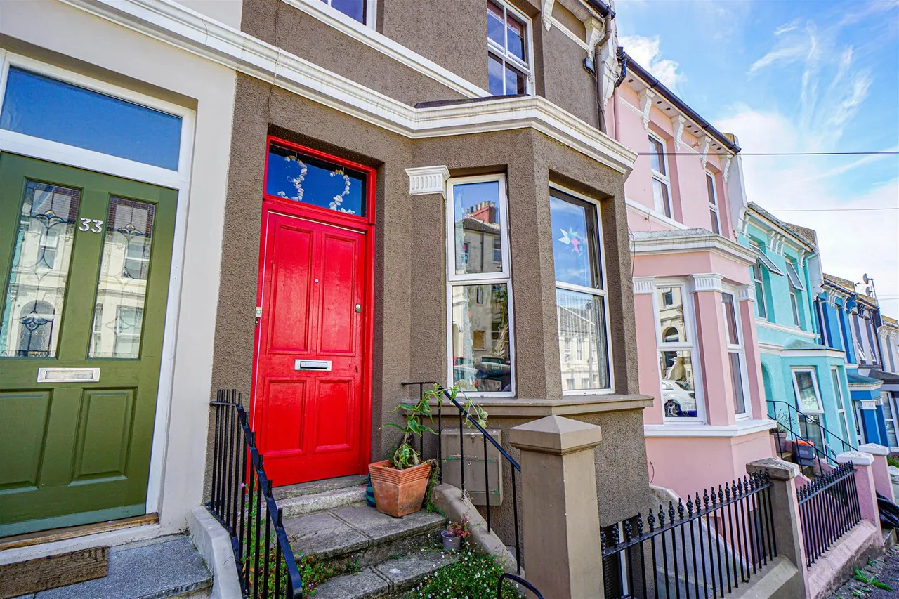 St. Marys Road, Hastings, photo 17