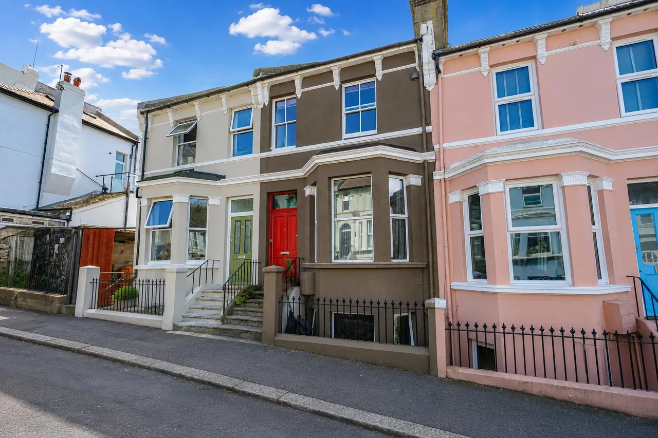 4 bed house for sale, St. Marys Road, Hastings