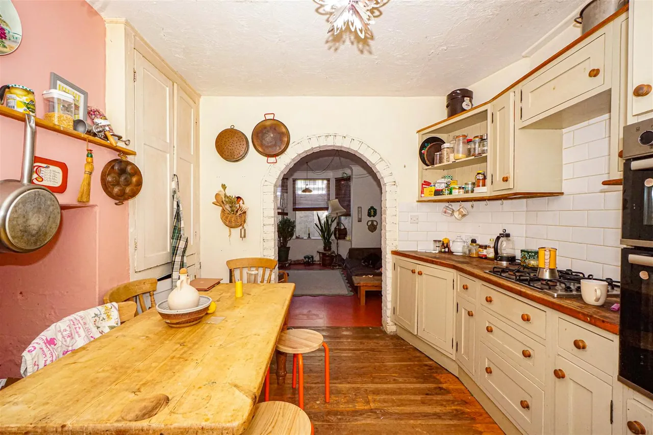 St. Marys Road, Hastings, photo 13
