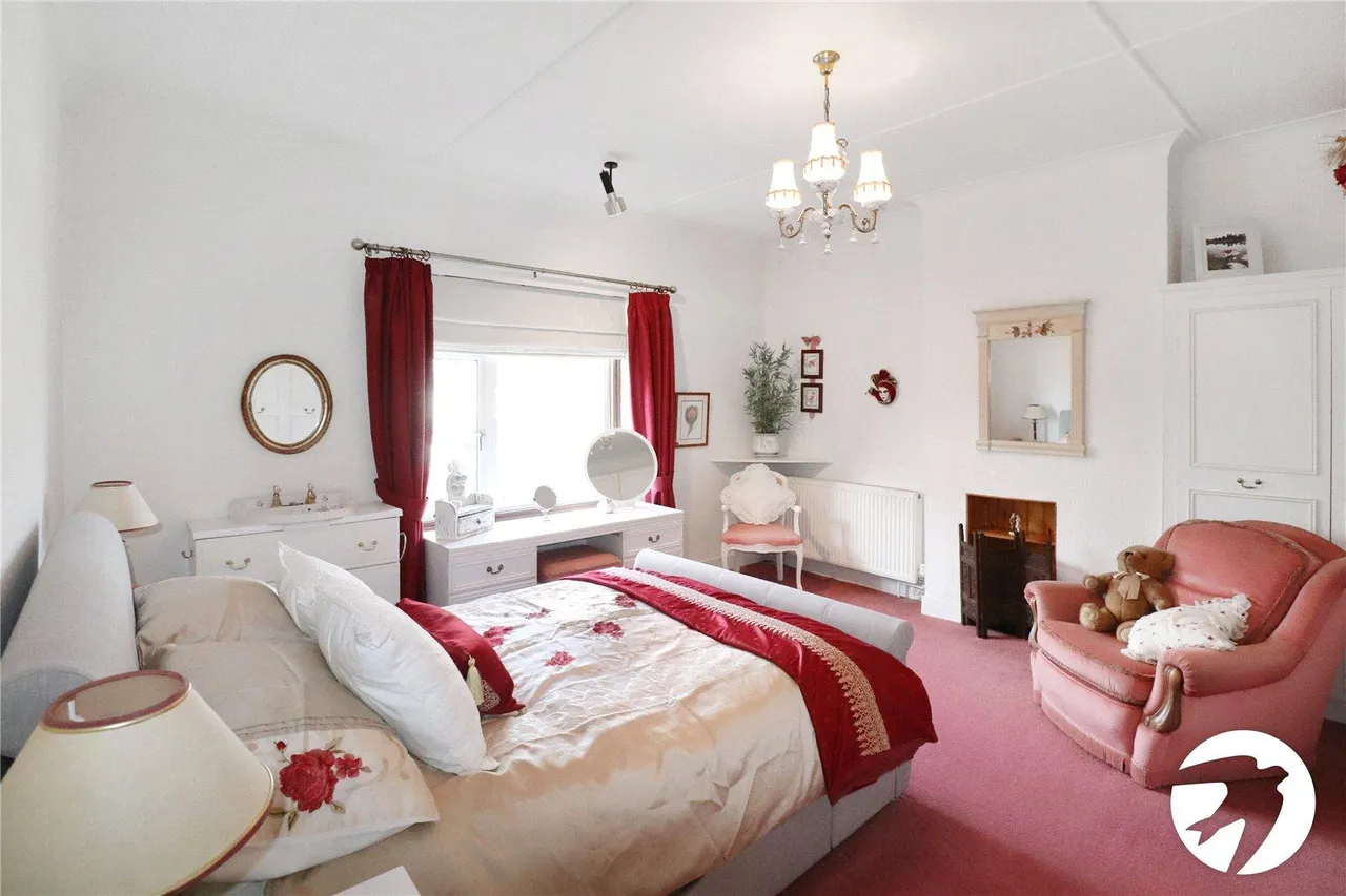 Woolwich Road, London, SE2, photo 6