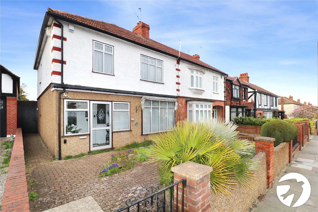 3 bed house for sale, Woolwich Road, London, SE2