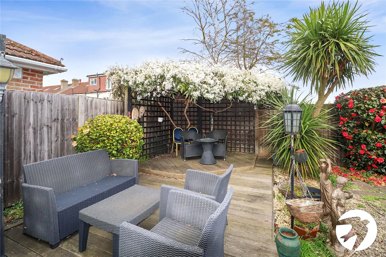 Woolwich Road, London, SE2, photo 9