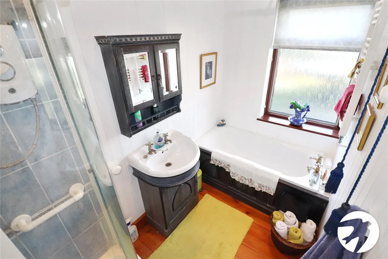 Woolwich Road, London, SE2, photo 8