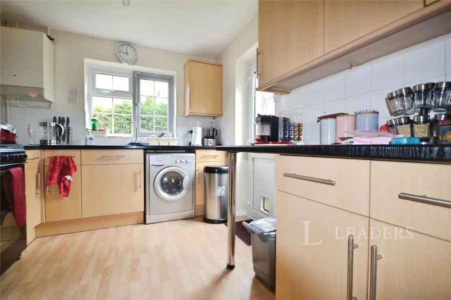 Maytrees, St. Ives, PE27, photo 4