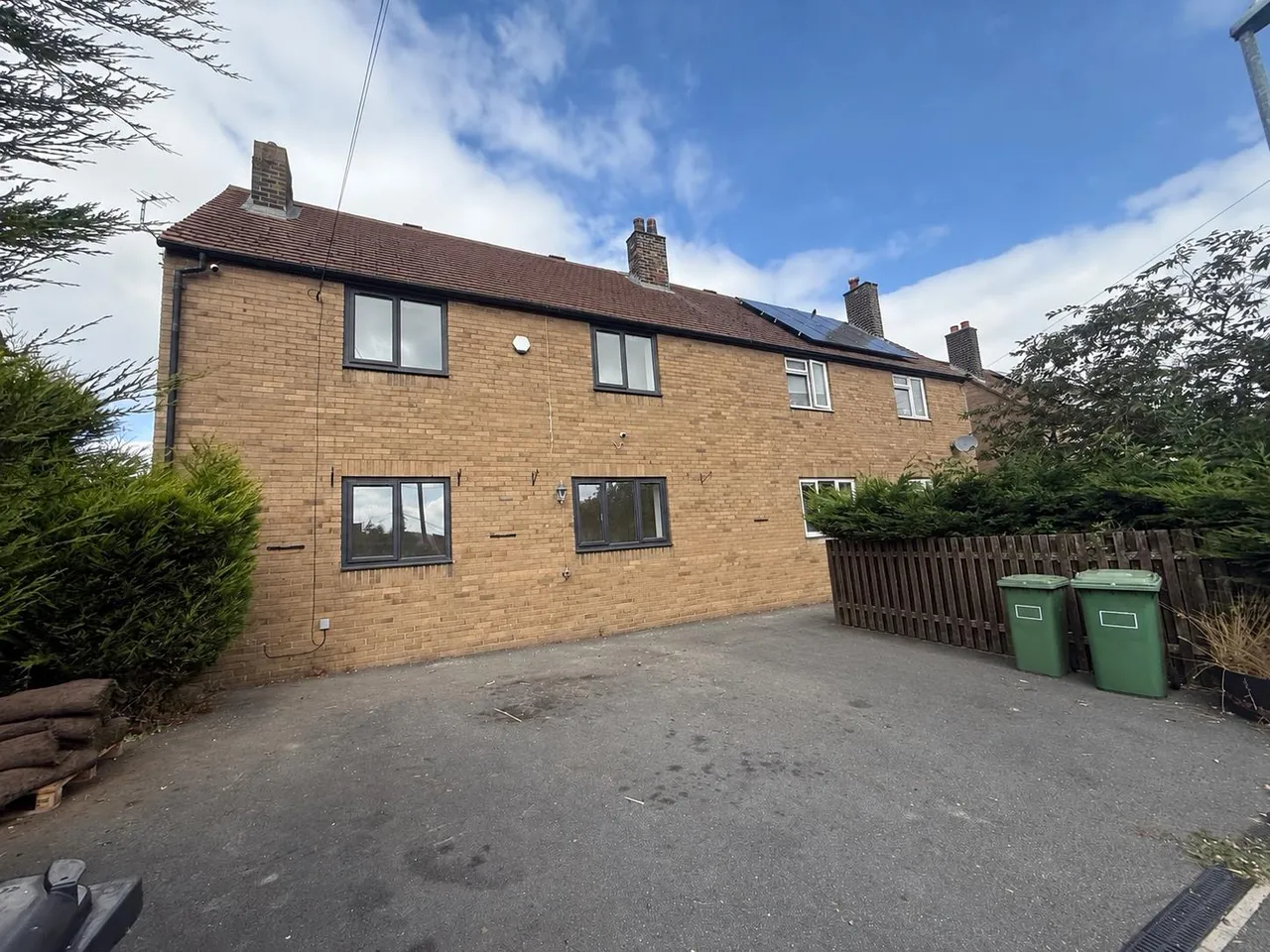 4 bed house to rent — Moorlands, Scholes, HOLMFIRTH