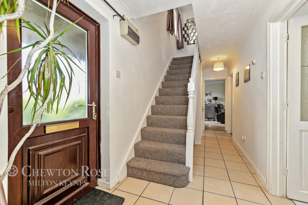 Hadrians Drive, Milton Keynes, photo 3