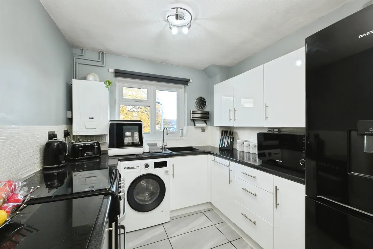Neal Court, Waltham Abbey, EN9, photo 4