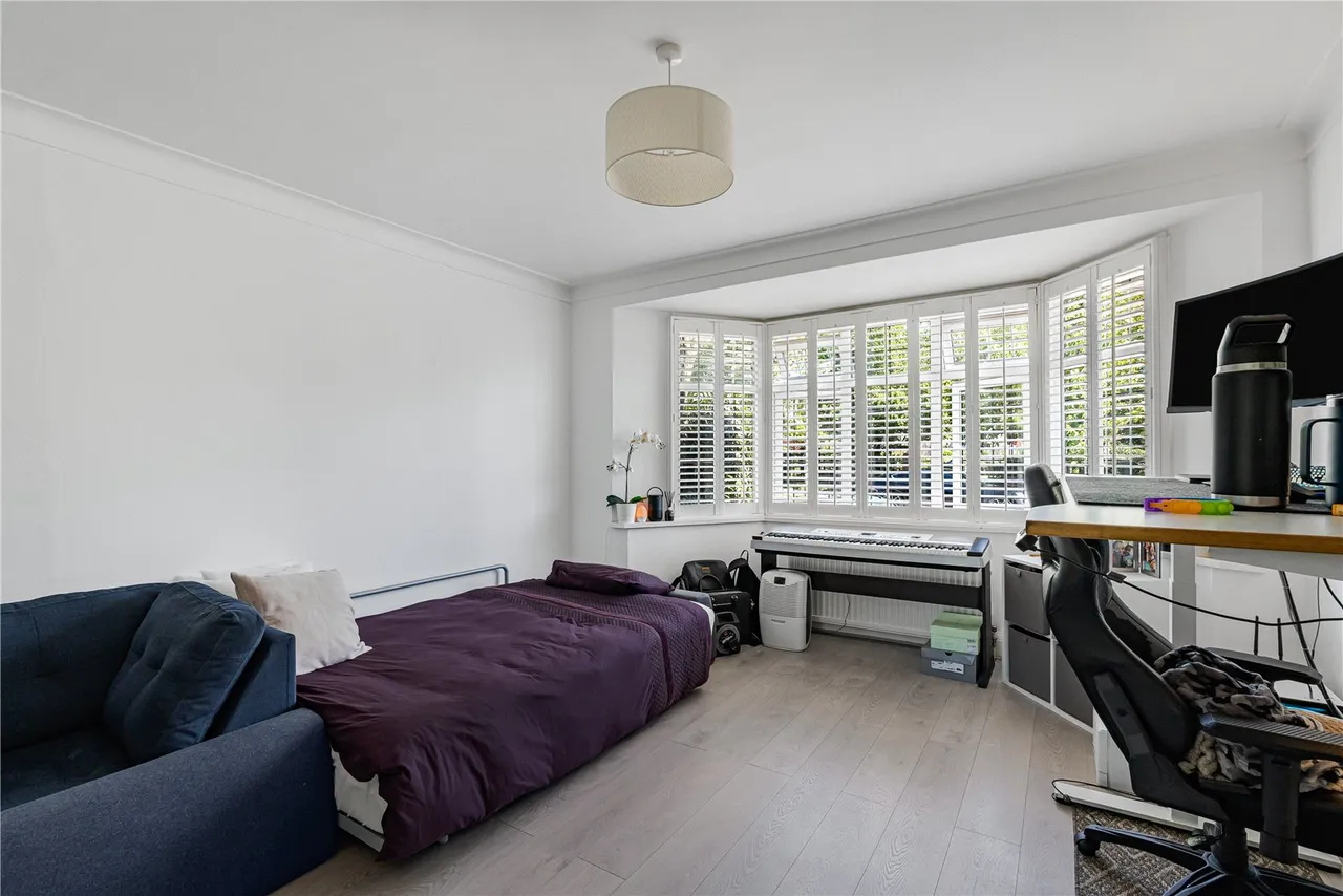 Gresham Avenue, London, N20, photo 8