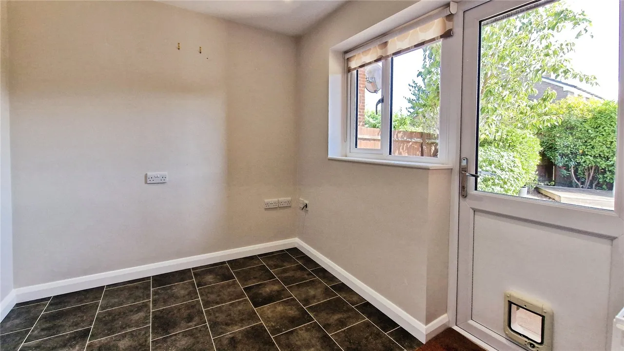 Wiggett Grove, Binfield, Bracknell, Berkshire, RG42 4DY, photo 11