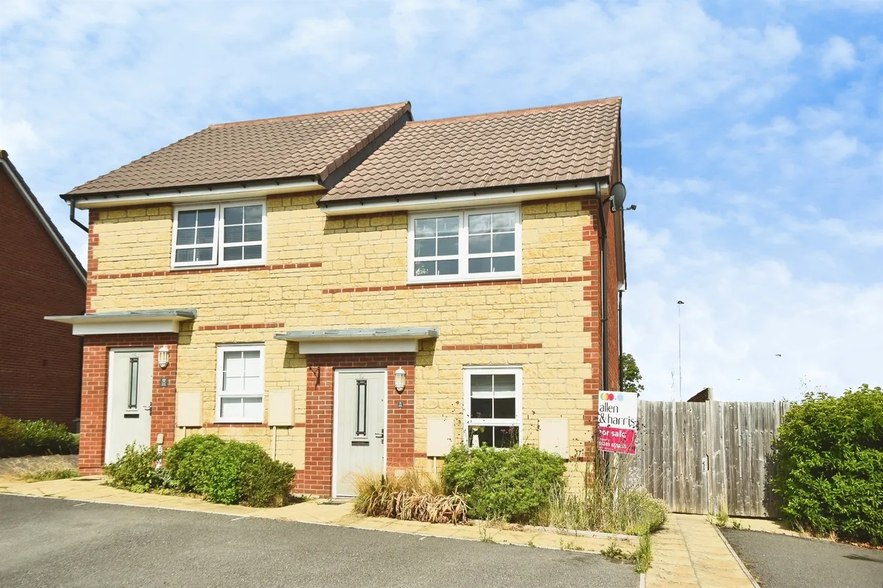 Gainey Gardens, Chippenham, SN15, photo 16
