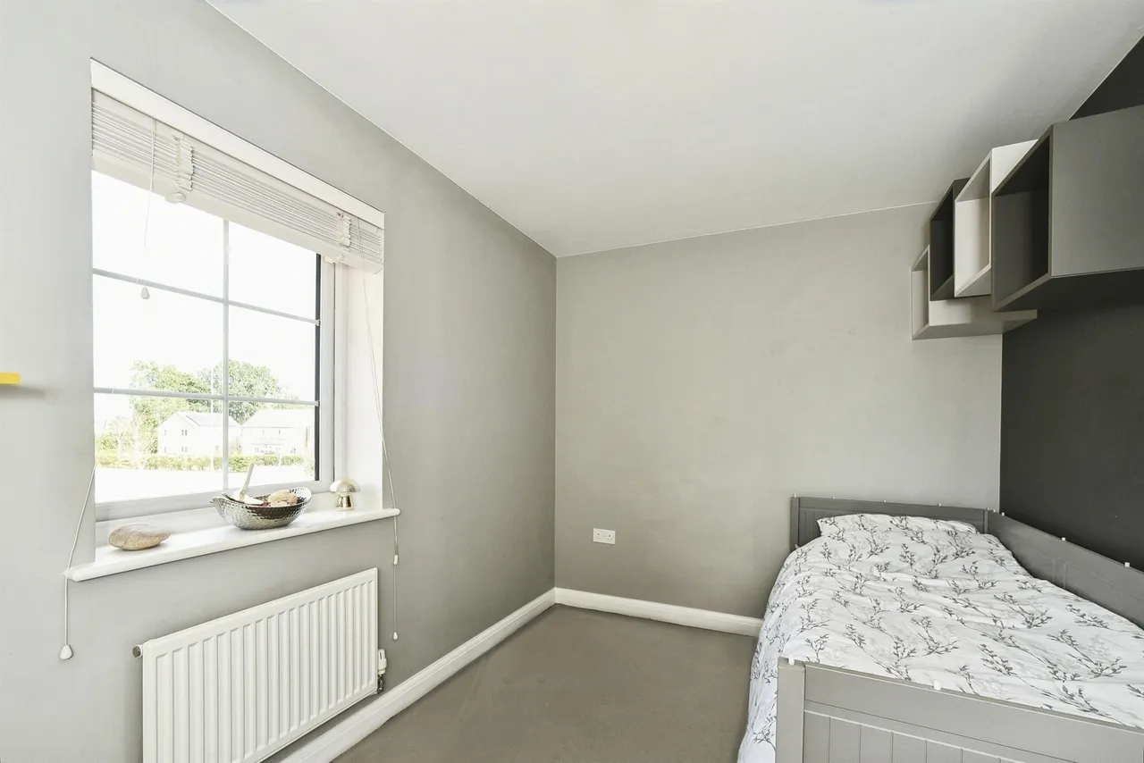 Gainey Gardens, Chippenham, SN15, photo 11
