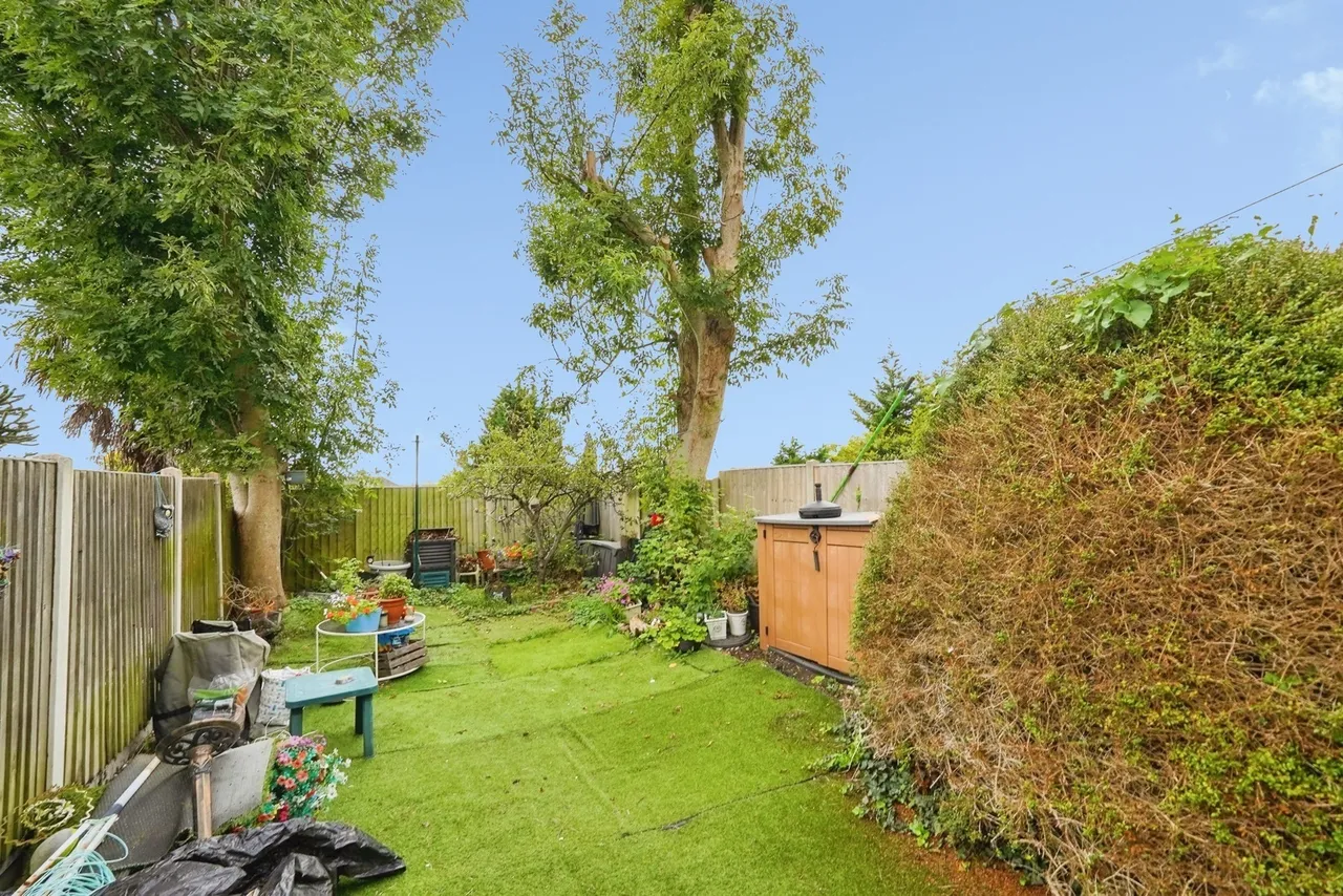 Wood Avenue, Folkestone, Kent, CT19, photo 7