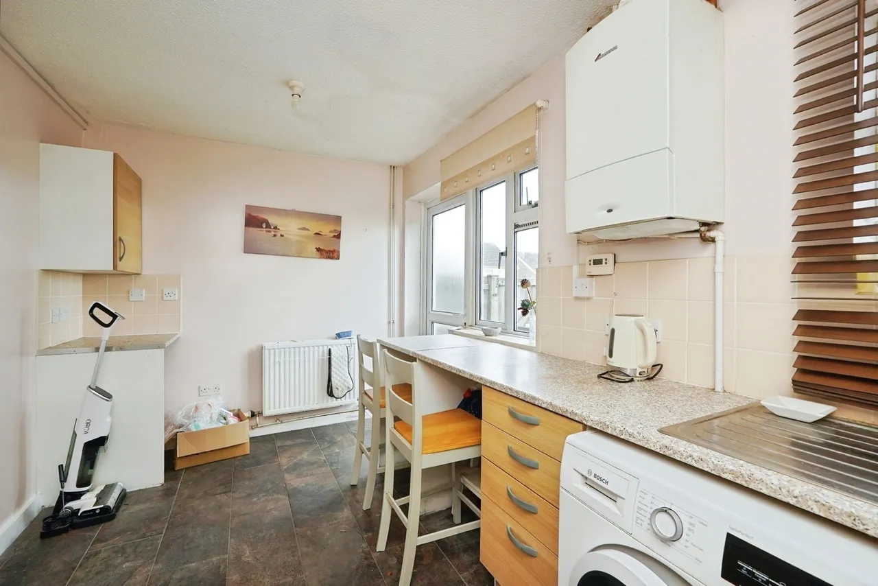 Wood Avenue, Folkestone, Kent, CT19, photo 6