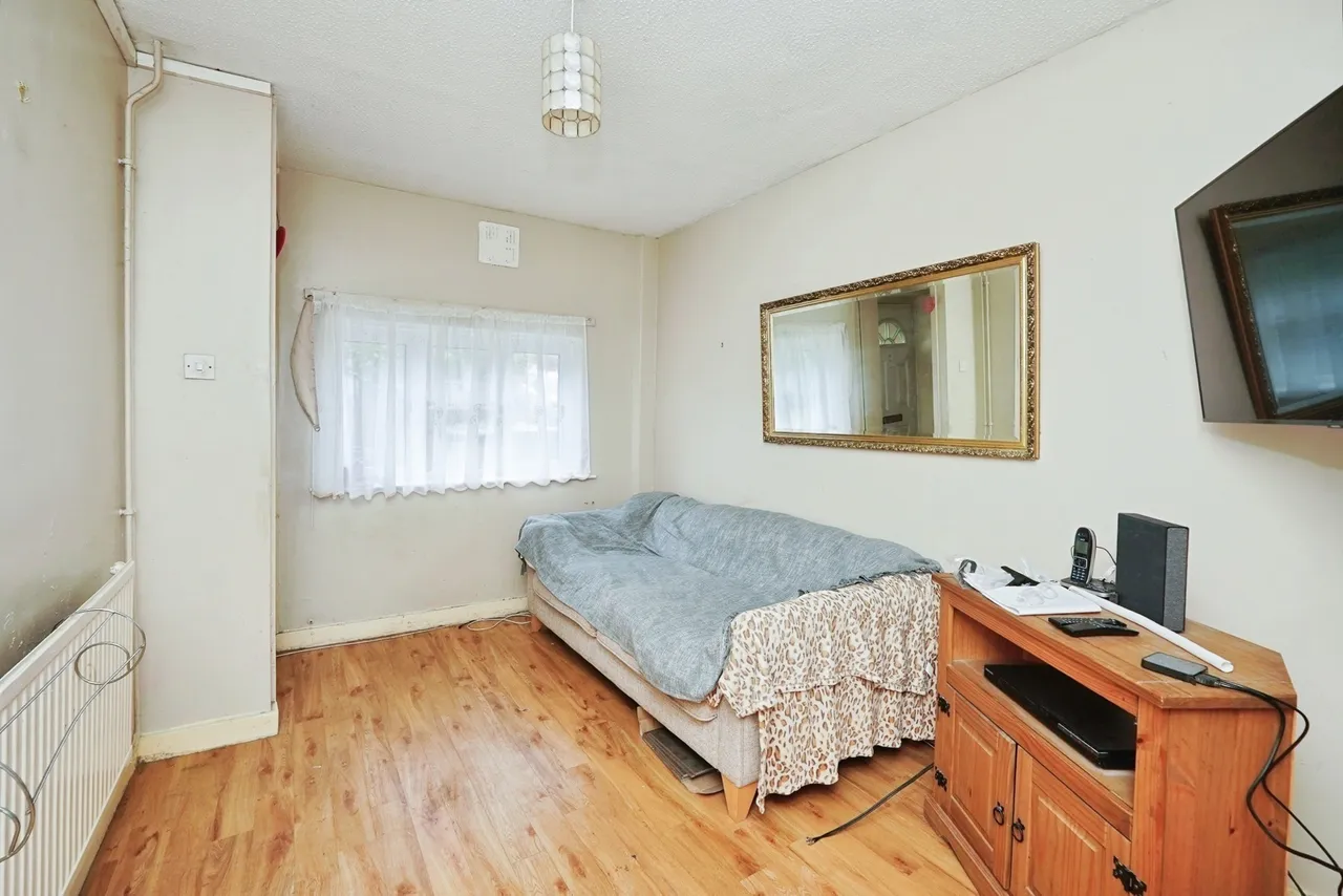 Wood Avenue, Folkestone, Kent, CT19, photo 4