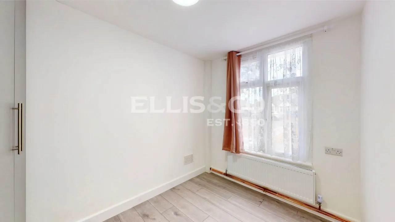 Pinkwell Avenue, Hayes, UB3, photo 7