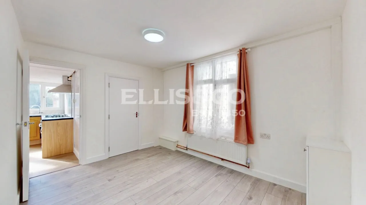 Pinkwell Avenue, Hayes, UB3, photo 11