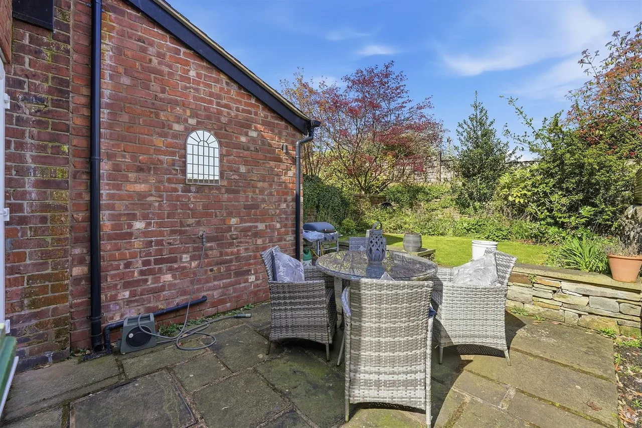 Henshall Road, Bollington, photo 24