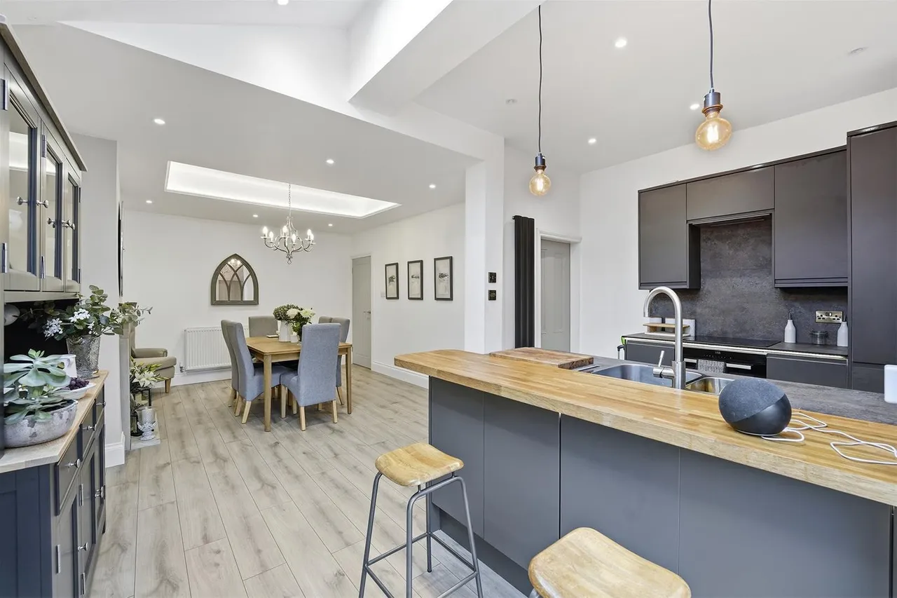 Henshall Road, Bollington, photo 3