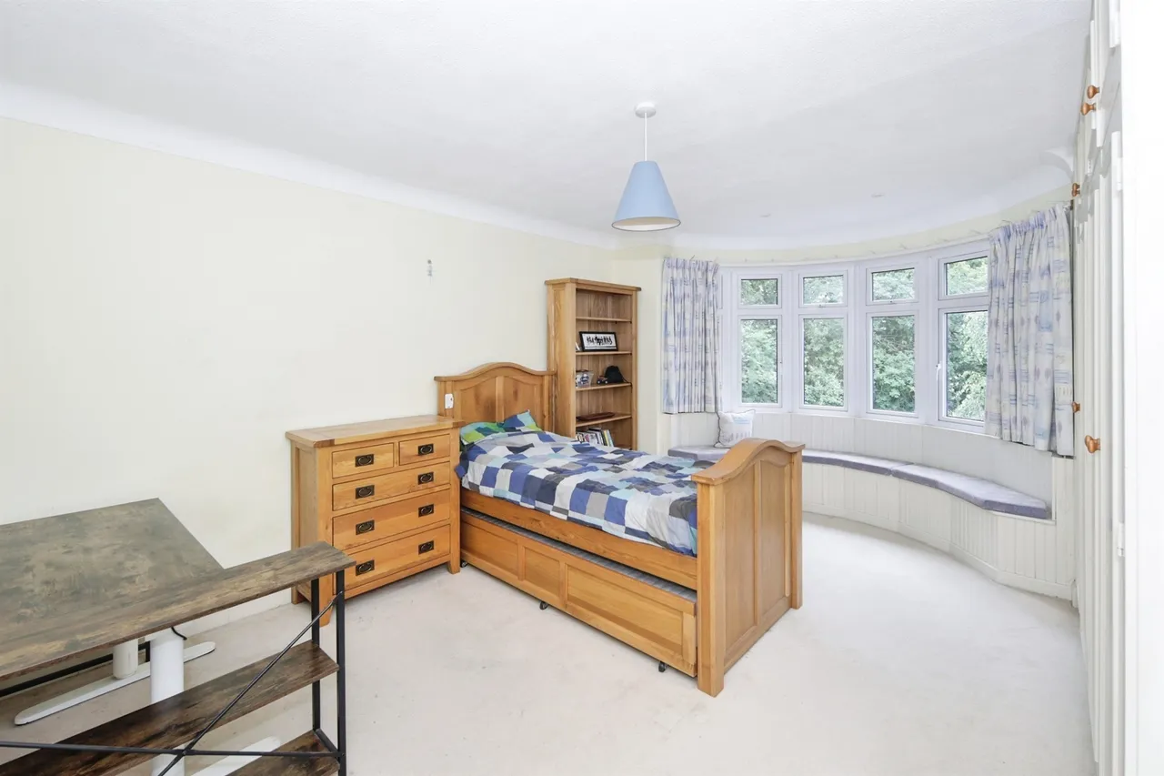 Red Lane, Burton Green, CV8, photo 22