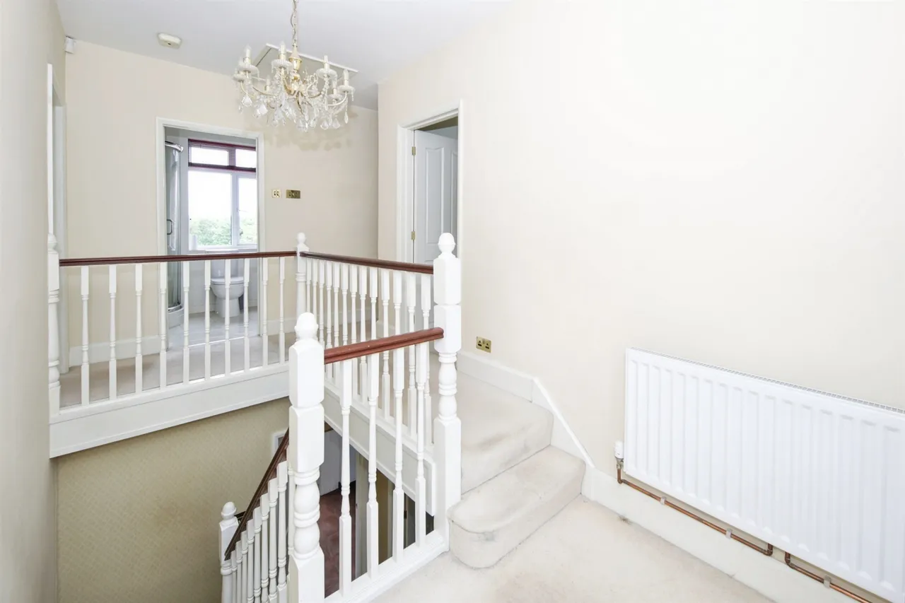 Red Lane, Burton Green, CV8, photo 24