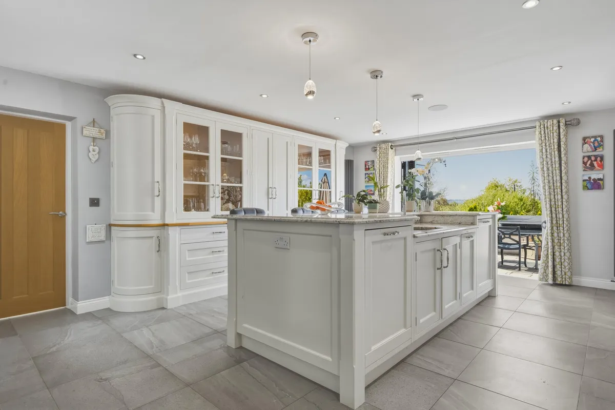 Grantham Road, Bottesford, NG13, photo 3